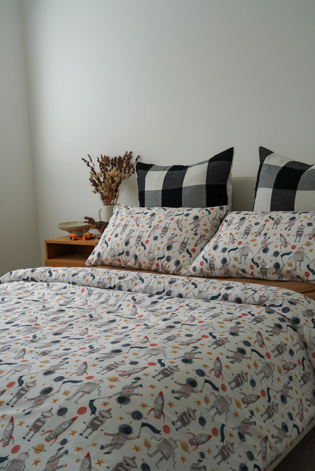 Astro Bed Set