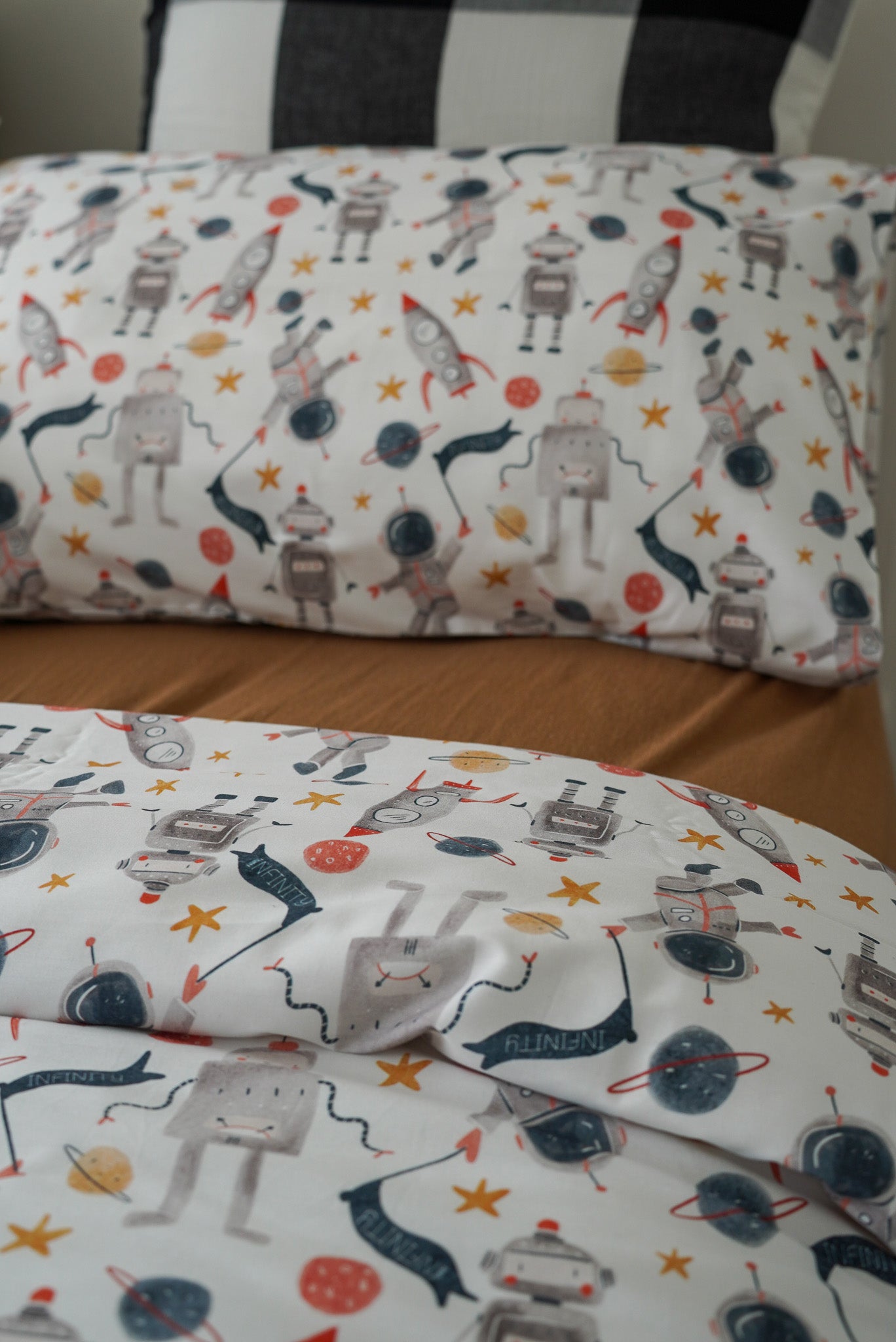 Astro Bed Set