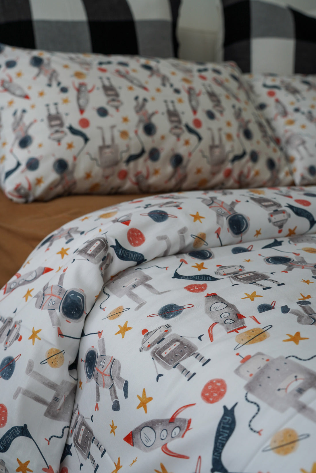 Astro Bed Set